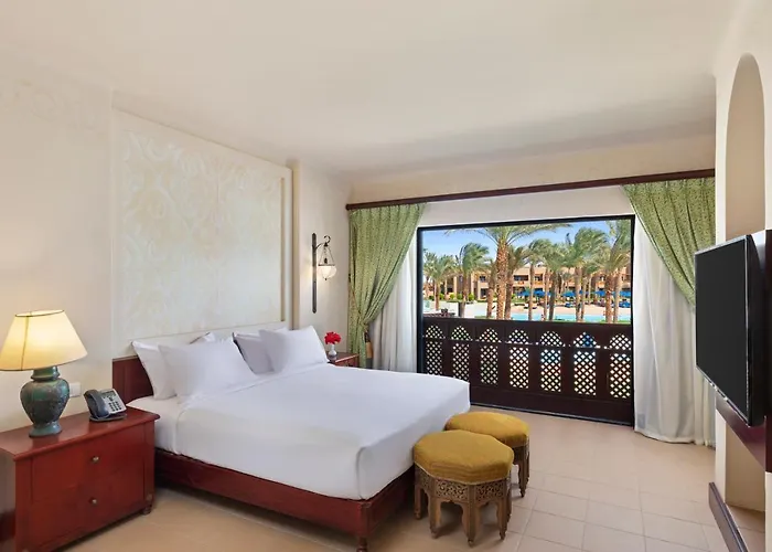 Resort Pickalbatros Oasis 5*